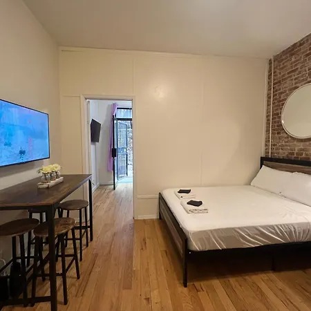 The Manhattan Midtown Apartment