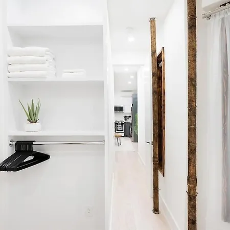 Apartment 48 Midtown West Apt New York