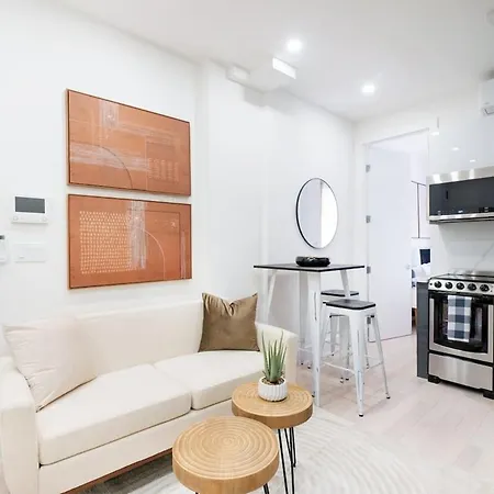 48 Midtown West Apt * New York