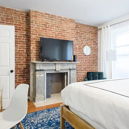 Apartment 454-3w Prime Location 2br Newly Furnished Sleeps 5 New York