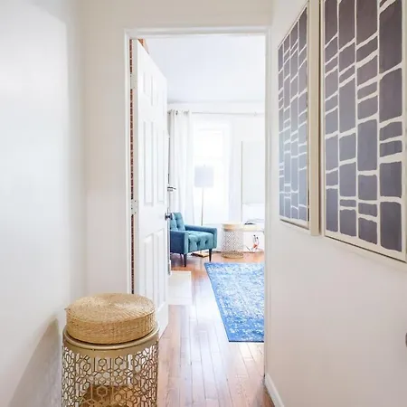 Apartment 454-3w Prime Location 2br Newly Furnished Sleeps 5 *