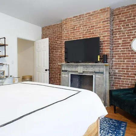 454-3w Prime Location 2br Newly Furnished Sleeps 5 Apartment