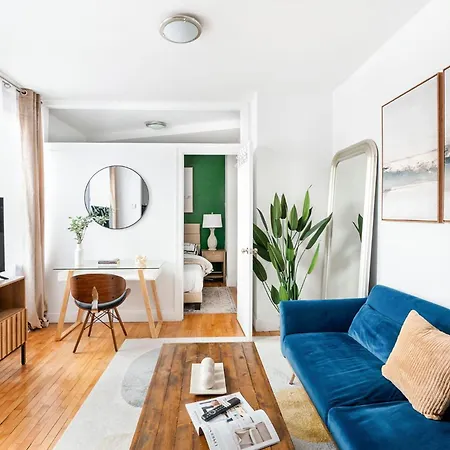 139-3e West Village 1br Value New York