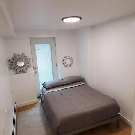 Brooklyn Guest house *