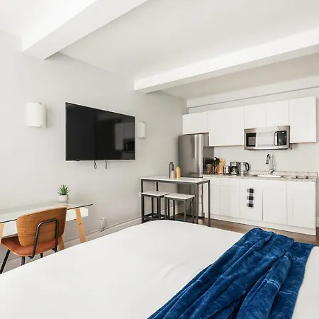 73-703 New Uws Doorman Gym Apartment New York