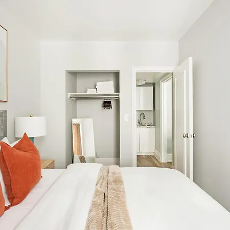 73-406 New 1br 1bth Uws Doorman Gym Apartment *