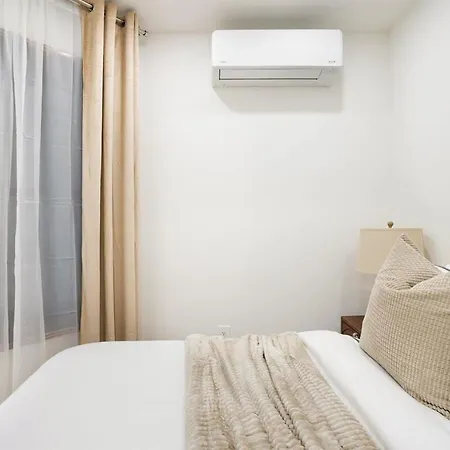 Apartment 48-4fw Newly Renovated 2br Midtown West W&d New York