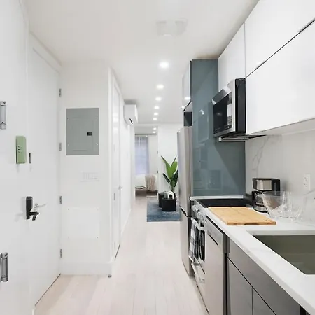 48-4fw Newly Renovated 2br Midtown West W&d New York