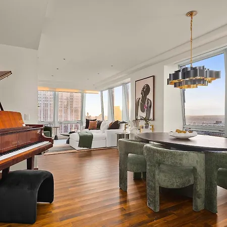 Billionaire Bunker View Of Nyc & World Trade Center Apartment New York