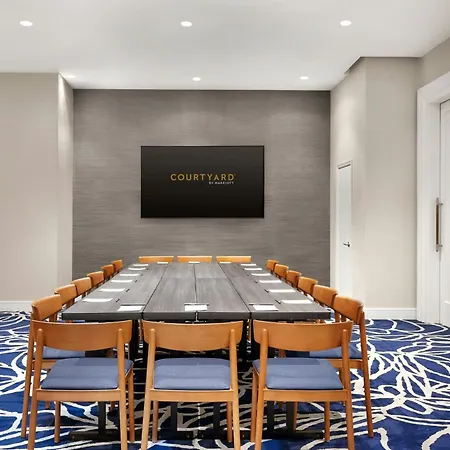 Courtyard By Marriott Manhattan/chelsea Hotel