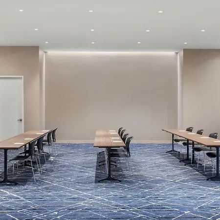 By Marriott The Bronx At Metro Center Atrium New York