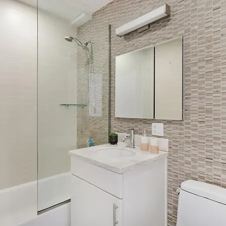 809-4a Columbus Circle New Bldg 1br W D New York