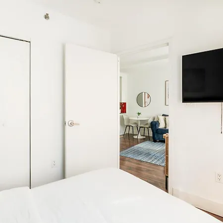 Apartment 809-4a Columbus Circle New Bldg 1br W D New York