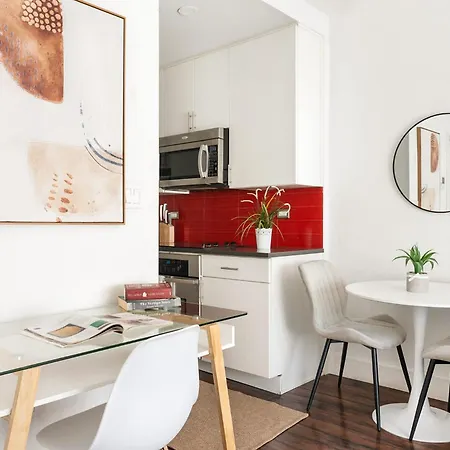 Apartment 809-4a Columbus Circle New Bldg 1br W D