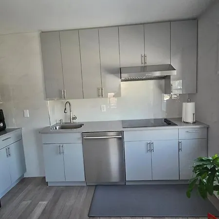 Villa Beautifully Renovated 3-bedroom Guest *