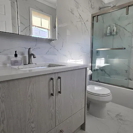 Villa Beautifully Renovated 3-bedroom Guest *
