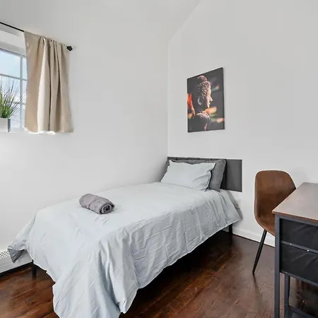Bedstuy Modern 3 Br Apartment *