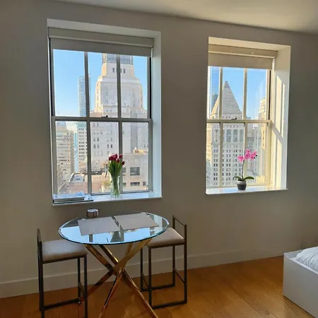 Luxury Wall Street Apartment New York