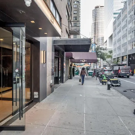 Apartment Midtown East 1br W Elevator Wd Nr Park Ave Nyc-1291 *