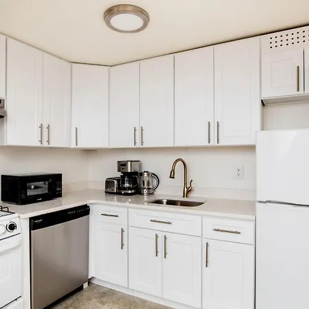 Apartment Midtown East 1br W Elevator Wd Nr Park Ave Nyc-1291