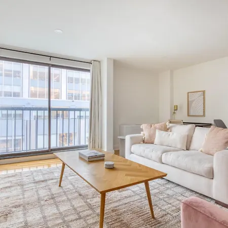 Apartment Midtown East 1br W Elevator Wd Nr Park Ave Nyc-1291