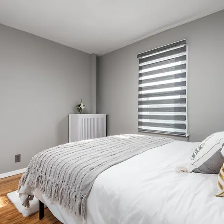 Apartment Urban Oasis Brooklyn New York