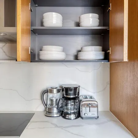 Midtown East 2br W Doorman Gym Nr Sutton Park Nyc-1149 *