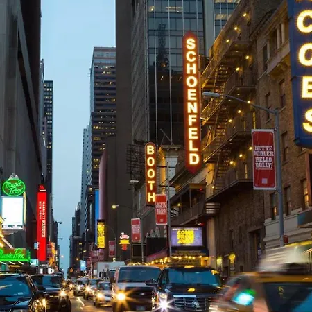 2bd 1bth Apartment, Midtown Location Near Nyc Icons!