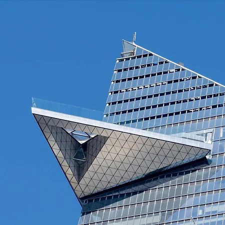 Steps To Times Square, Beyond The Edge, Empire State Building & More!