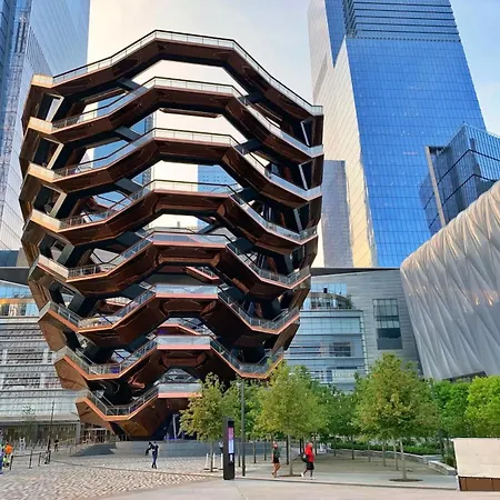 Steps To Times Square, Beyond The Edge, Empire State Building & More! *