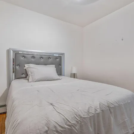 Luxurious 3 Bedroom Unit In Nyc New York