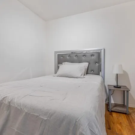 Luxurious 3 Bedroom Unit In Nyc * New York