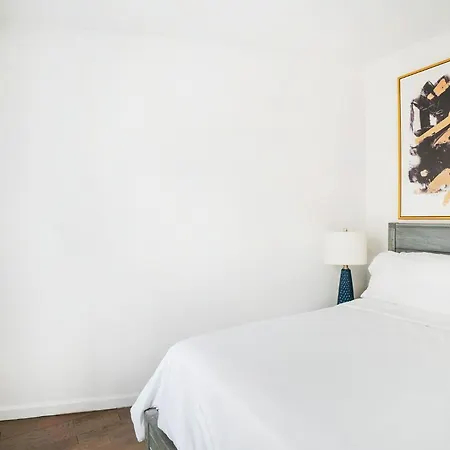 428-2e Newly Furnished 2br Prime Midtown Sleeps 5 New York
