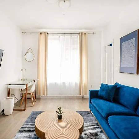 428-2e Newly Furnished 2br Prime Midtown Sleeps 5 Apartment *