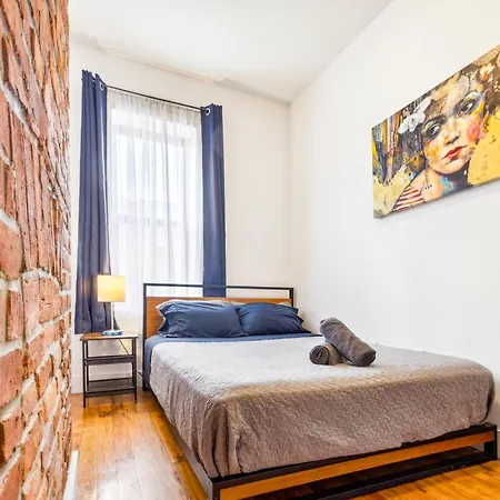 The Yellow Homestay New York