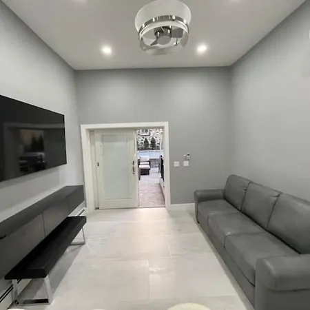 023 Najera Suite, Private * New York