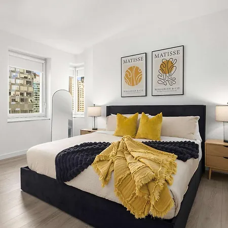 Stylish Nyc Haven Steps To Broadway & Dining Apartment