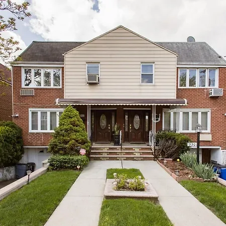 Spacious Comfy In Cozy Classy Duplex New York
