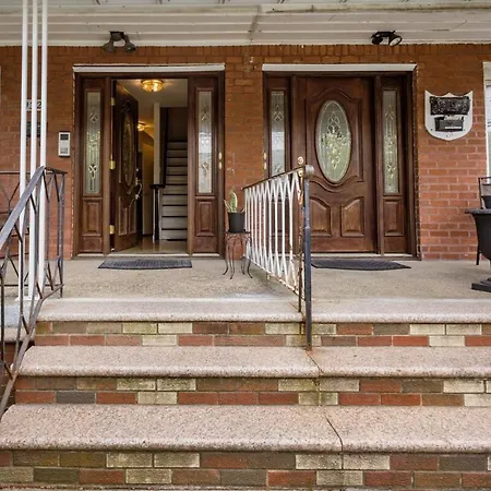 Guest house Spacious Comfy In Cozy Classy Duplex