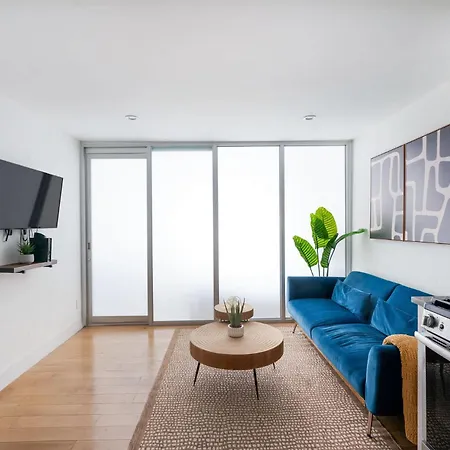 Apartment 75-2d New Prime Ues W&d Balcony Elevator New York