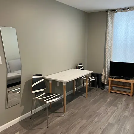 One Bedroom, Nyc 45 Min By Subway , Brooklyn, Brighton