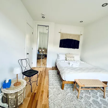 Stunning 3 Bedrooms Apartment New York