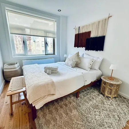Stunning 3 Bedrooms Apartment