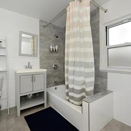 Apartment Lovely 3-bedroom In The Heart Of Brooklyn New York