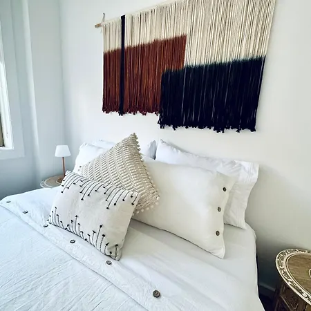 Stunning 3 Bedrooms * New York