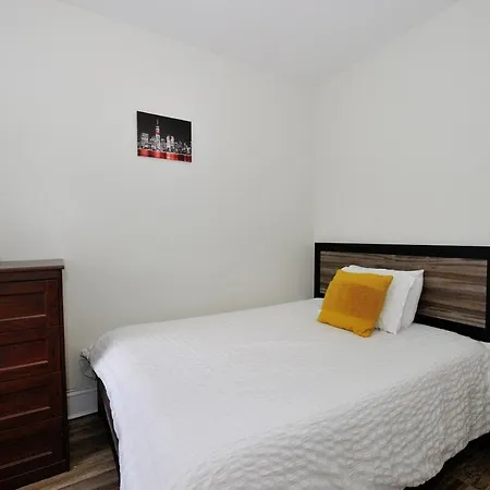 Apartment Lovely 3-bedroom In The Heart Of Brooklyn