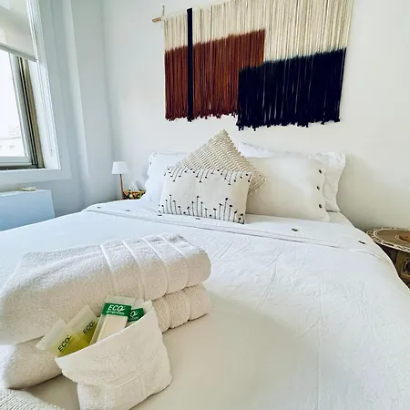 Stunning 3 Bedrooms Apartment