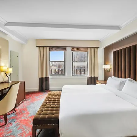 Lexington Plaza Hotel