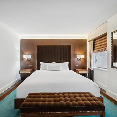 Lexington Plaza 4*