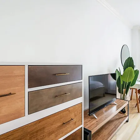 1597-2 Luxury Upper East Side W&d * New York